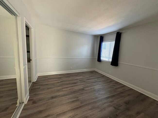 Building Photo - 3709 Balboa Ter