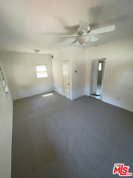 Building Photo - 843-844 Huntley Dr