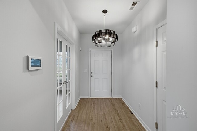 Building Photo - 3707 Clementine Ln