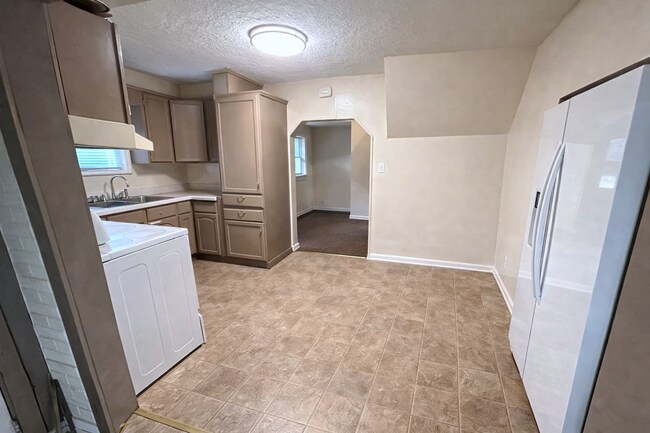 Foto del edificio - 7257 E 38th St