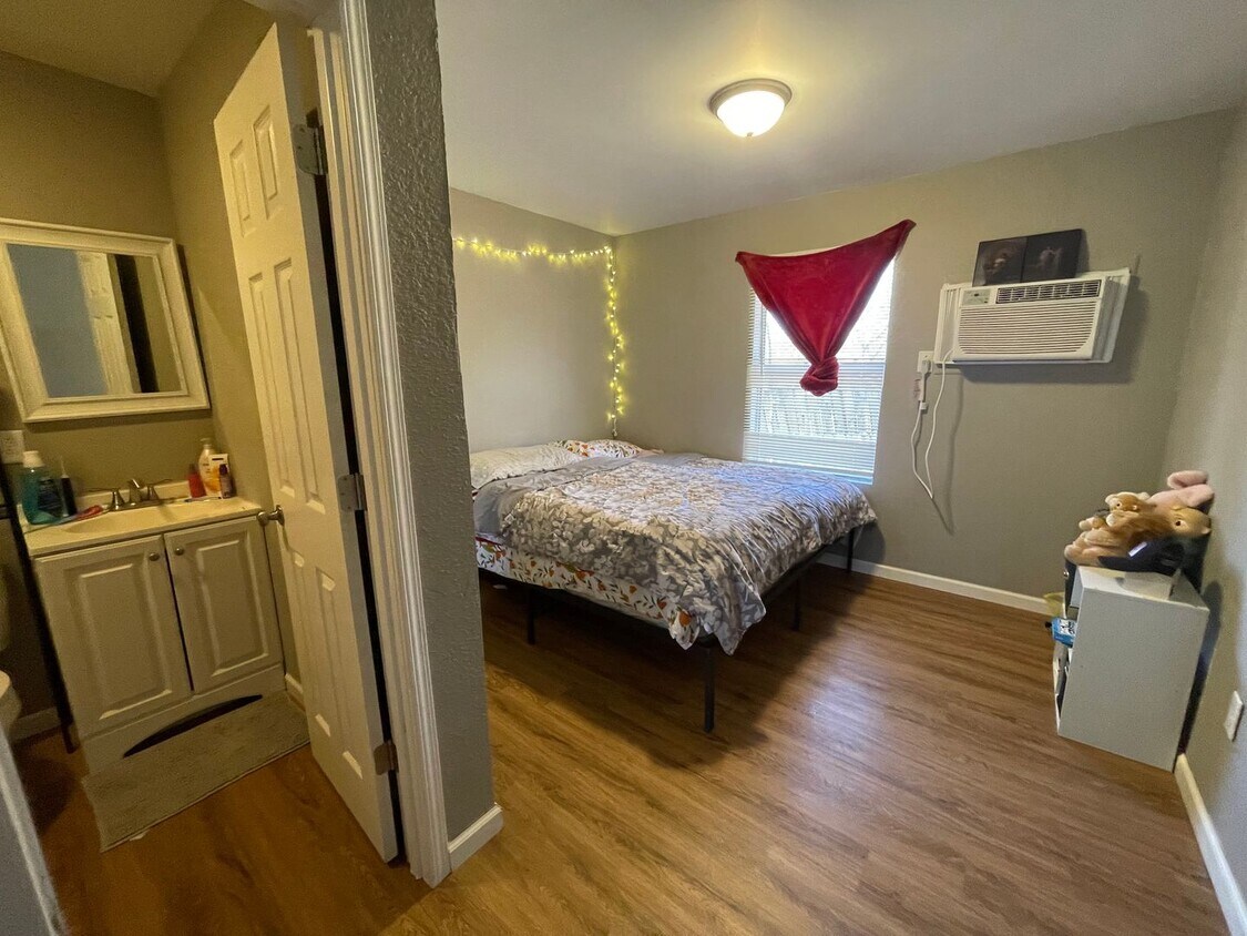 Foto principal - Just in Time for the Fall Semester! 1 Bedr...