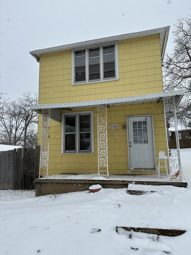 Primary Photo - 1355 O'Hagen St