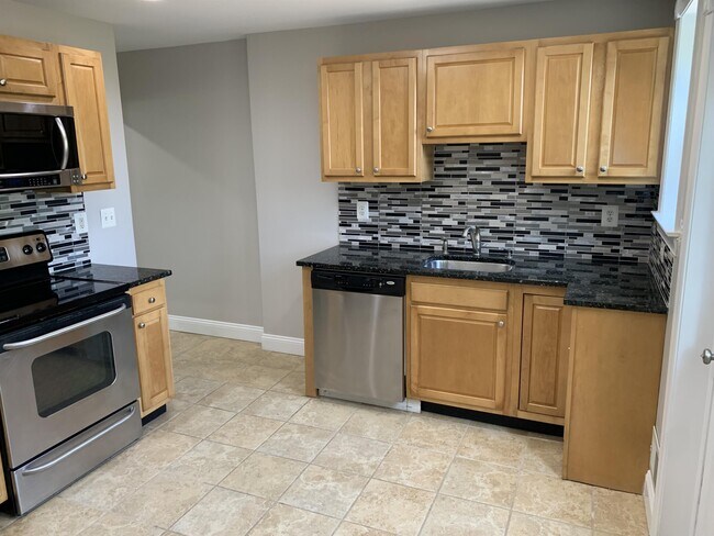 Foto del edificio - 8601 Pleasant Plains Rd