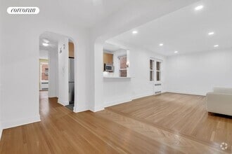 Building Photo - 7615 35th Ave