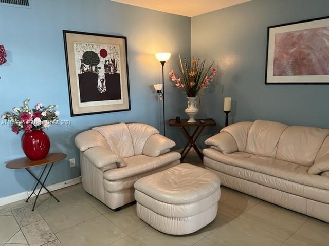 Foto principal - 721 Atlantic Shores Blvd