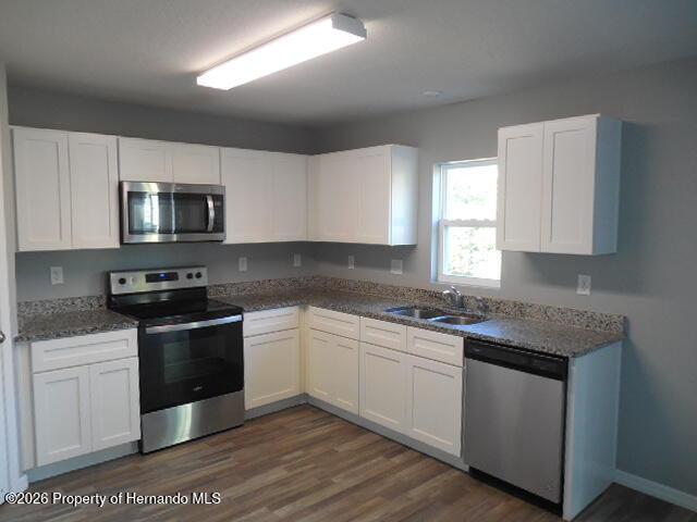 Foto del edificio - 13005 Shafton Rd