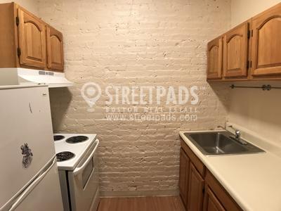 Foto principal - 2 bedroom in Boston MA 02115