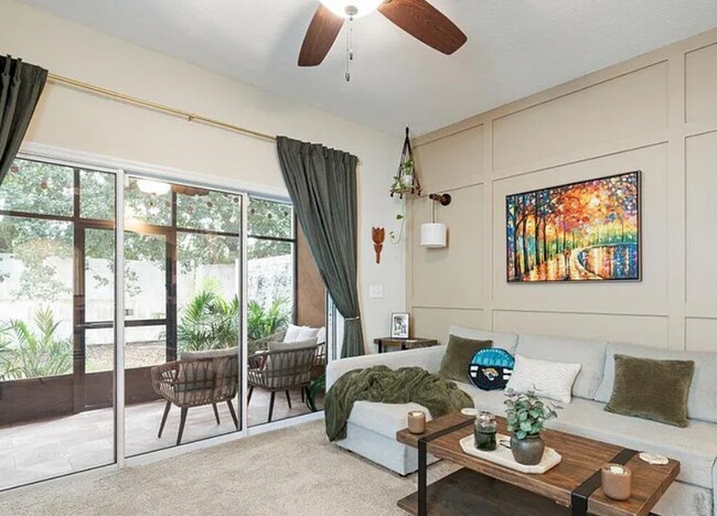 Foto del edificio - 6214 High Tide Blvd