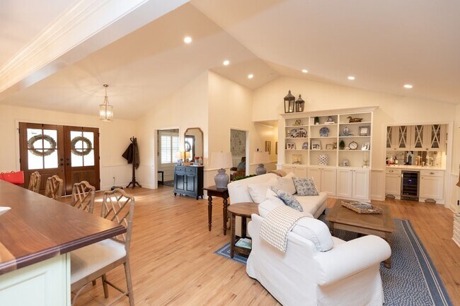 Foto del edificio - 508 W Harry St