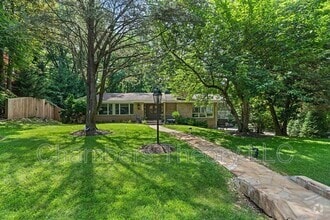 Building Photo - 7713 Arrowood Ct