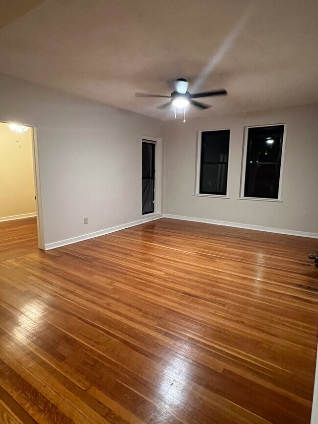 Foto del edificio - 1400 Commonwealth Ave