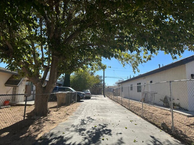 Foto del edificio - 16069 Spruce St