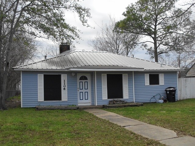 Primary Photo - 1106 Milner Dr