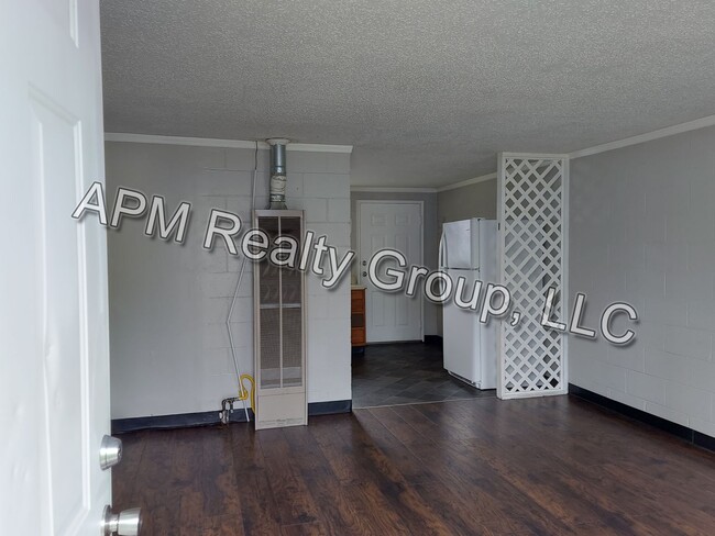 Foto del edificio - Two bedroom apt near Harden Street