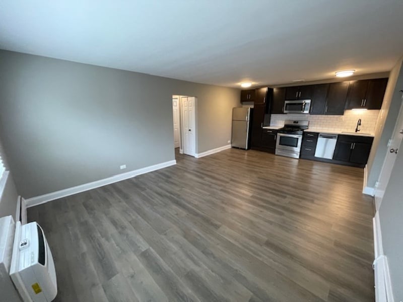 Primary Photo - 7 N Dryden Pl