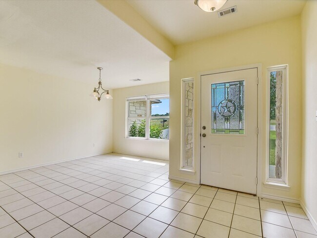 Foto del edificio - 106 Bridalwood Ct