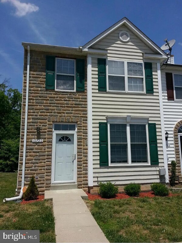 Foto principal - 10720 Esprit Pl