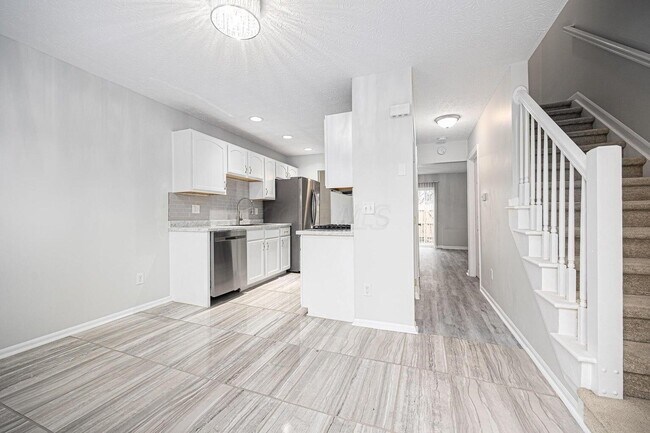 Foto del edificio - 97 Tarryton Ct W