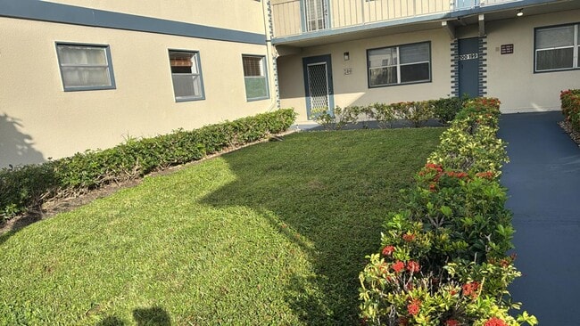 Newly remodeled 55 + Community KINGS POINT... - Newly remodeled 55 + Community KINGS POINT... Apartment