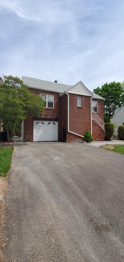 Primary Photo - 297 Tom Hunter Rd