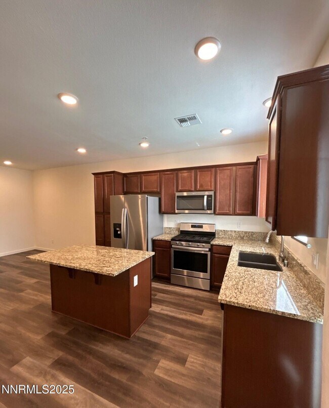 Foto del edificio - 5070 Ciarra Kennedy Lane