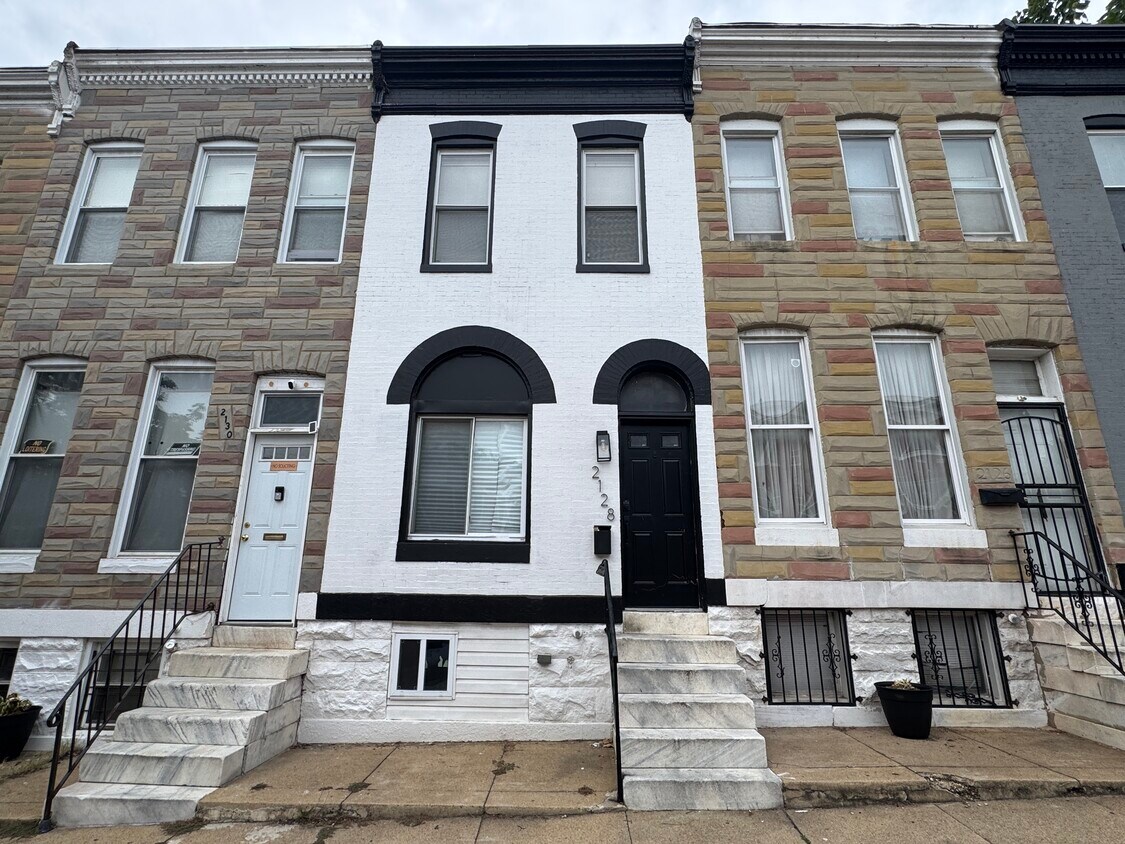 Foto principal - 2128 Hollins St