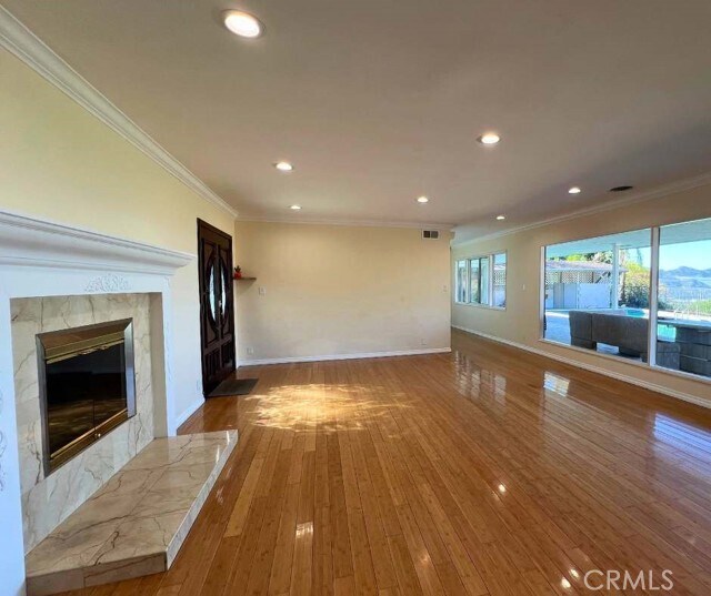 Building Photo - 1624 Glenmont Dr