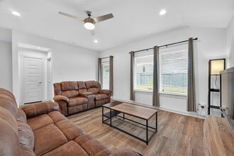 Building Photo - 6902 Halifax Harvest Ln