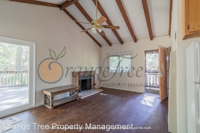 Building Photo - 2 br, 1 bath House - 23796 Skyland Dr.