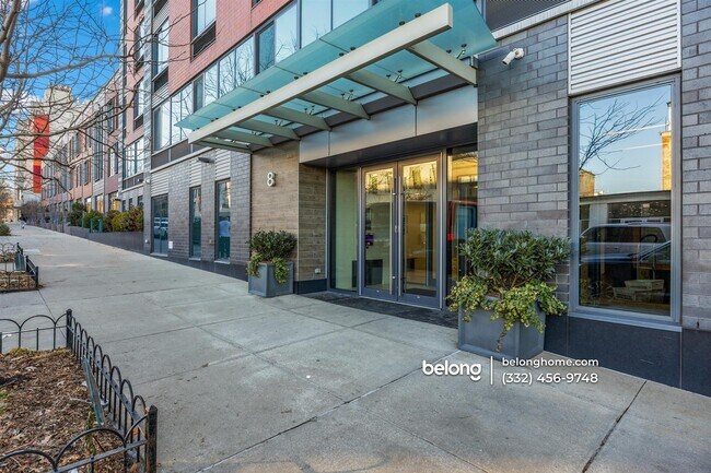 Foto del edificio - 8 Vanderbilt Ave