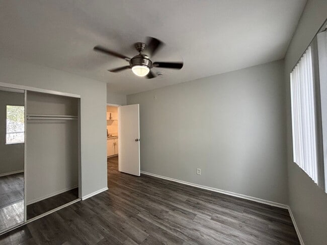 Interior Photo - 226 South Serrano