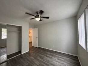 Interior Photo - 226 South Serrano