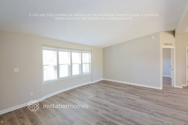 Building Photo - 658 N 21st Ave