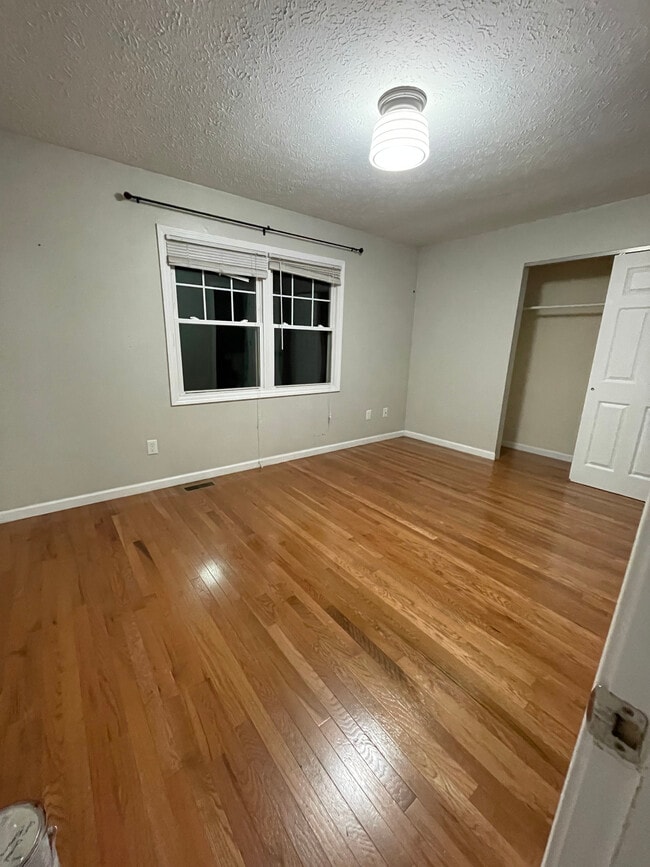 Foto del edificio - 2350 S Henderson St