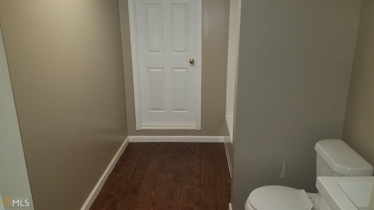 Foto principal - 4002 Colonial Dr SW