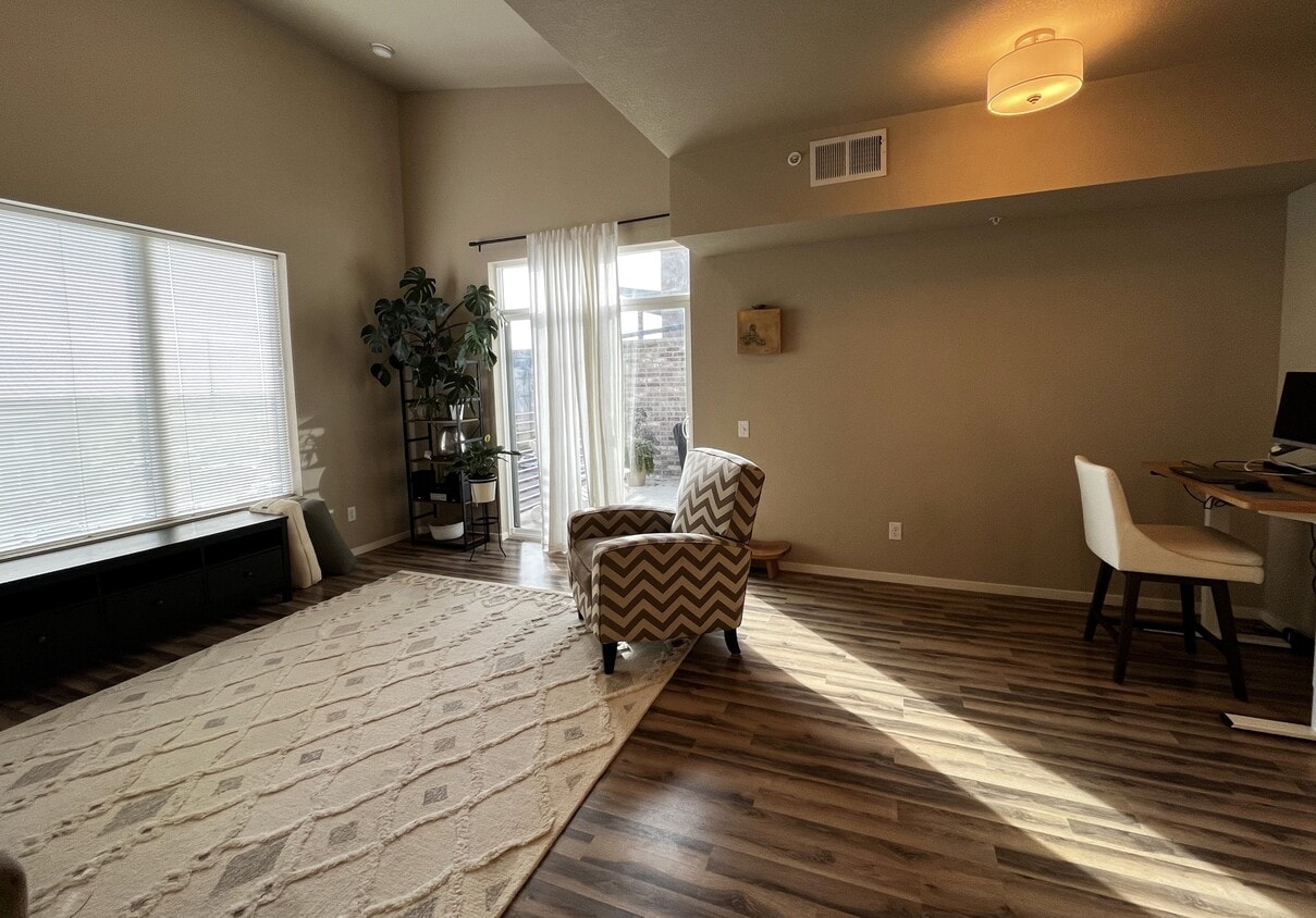 2980 Kincaid Dr Unit 306, Loveland, CO 80538 Condo for Rent in