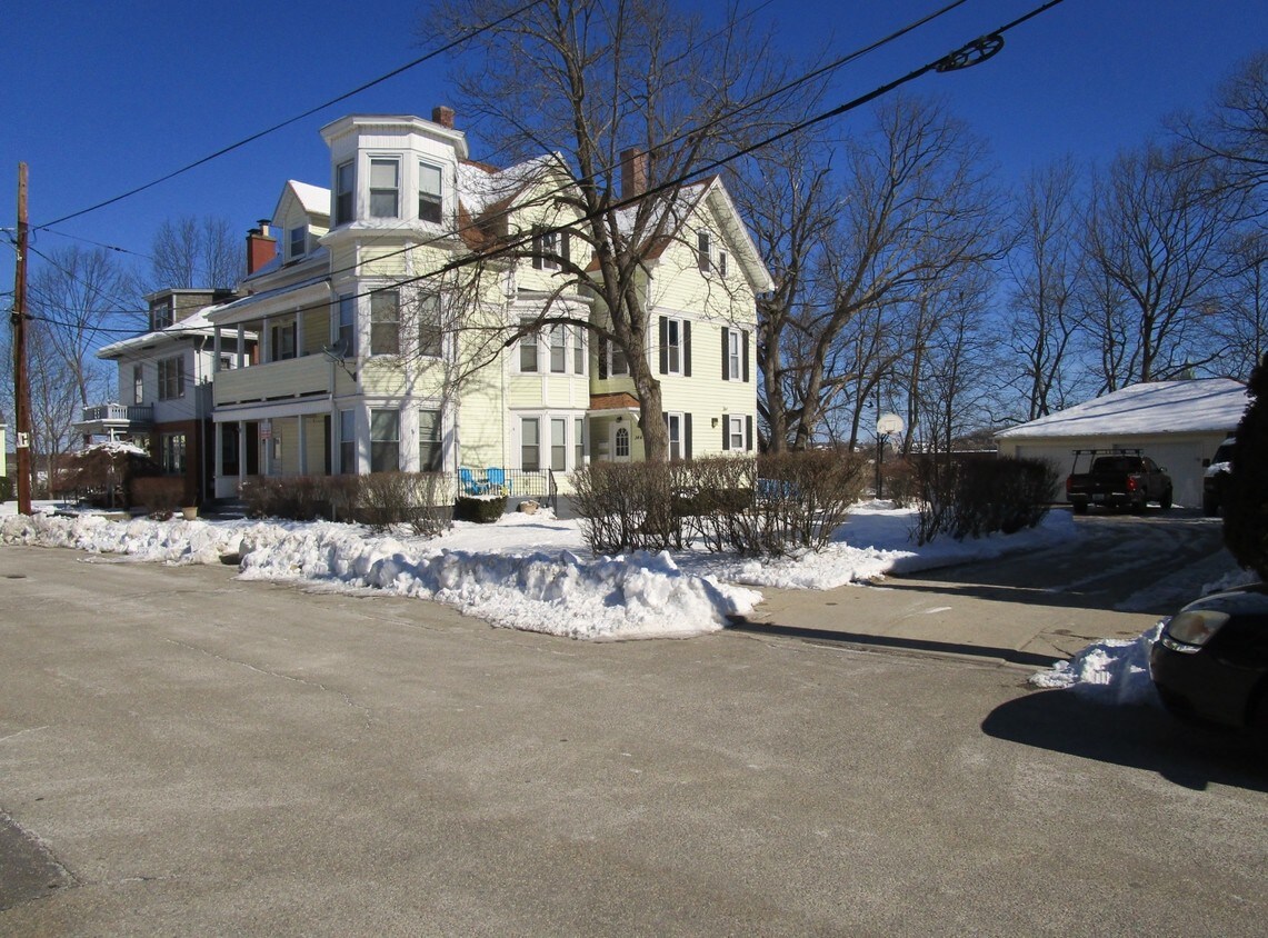 Foto del edificio - 169 Harrison Ave