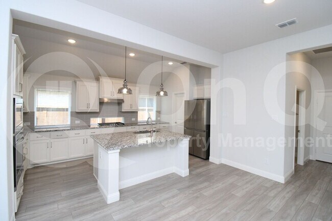 Building Photo - 3814 Honeycomb Holw