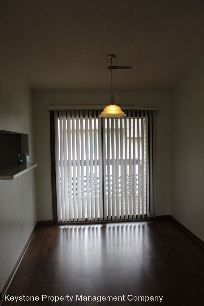 Building Photo - 2 br, 1 bath House - 942 23rd Ave Place #5