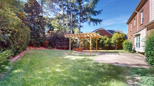Building Photo - 4 Bedroom single family home for lease in ...