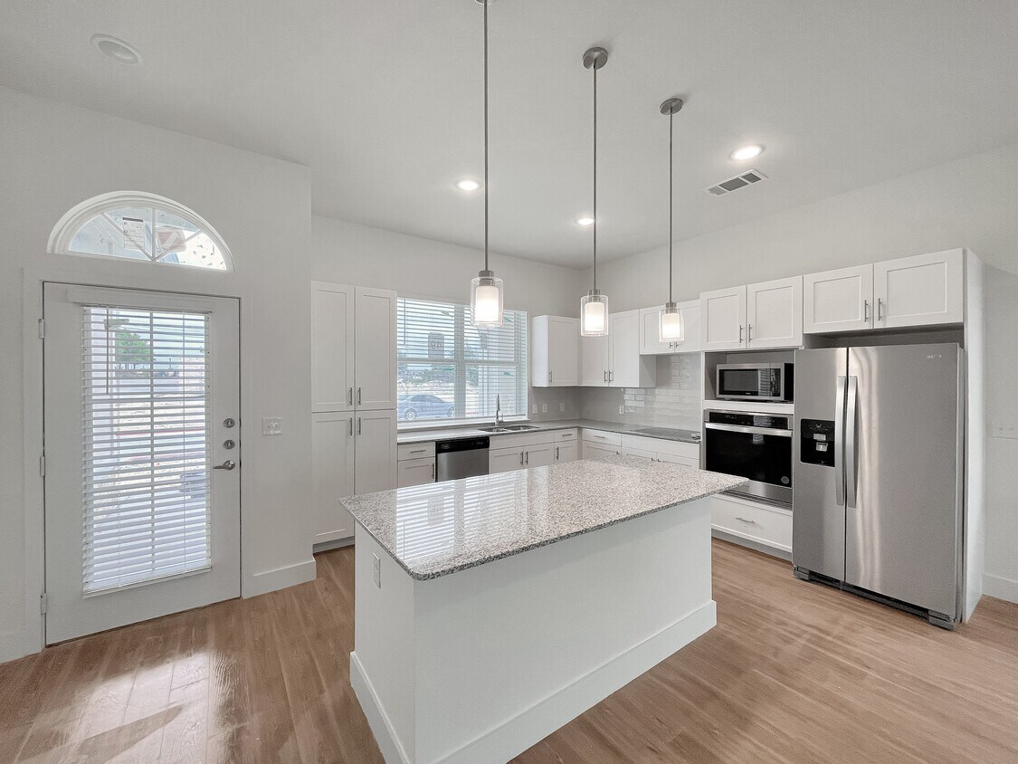 Vue Sonoma Verde Apartments at 18531 Kyle Seale Pky San Antonio, TX