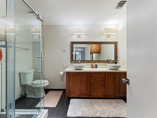 Building Photo - 1312 Oak Glen Trail