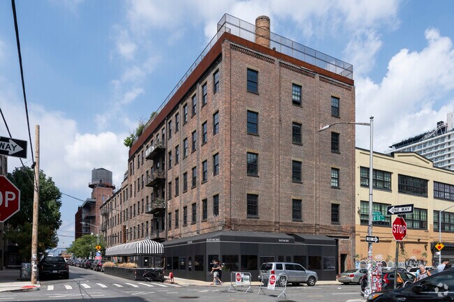 Foto del edificio - The Soda Factory Lofts