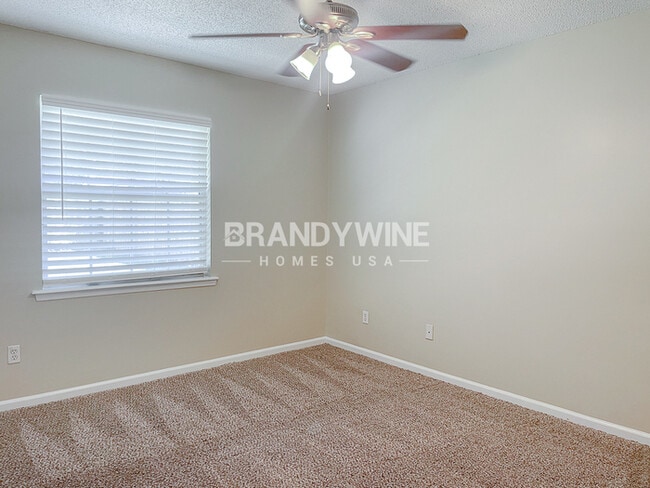 Building Photo - 1  MONTH FREE RENT- CALL TODAY TO SAVE