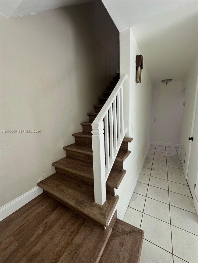 Foto del edificio - 355 NW 205th Terrace