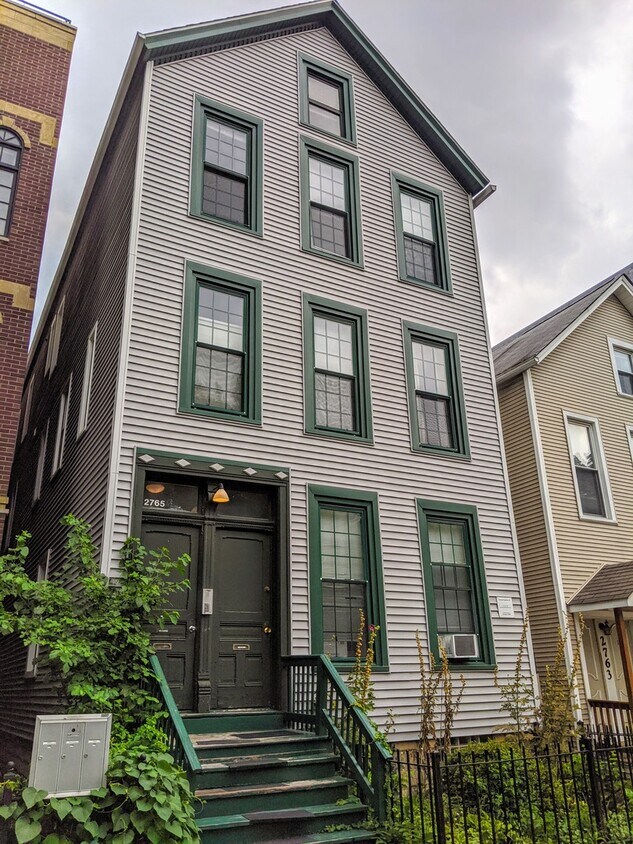 2765 N Kenmore Ave Unit 1R, Chicago, IL 60614 Condo for Rent in
