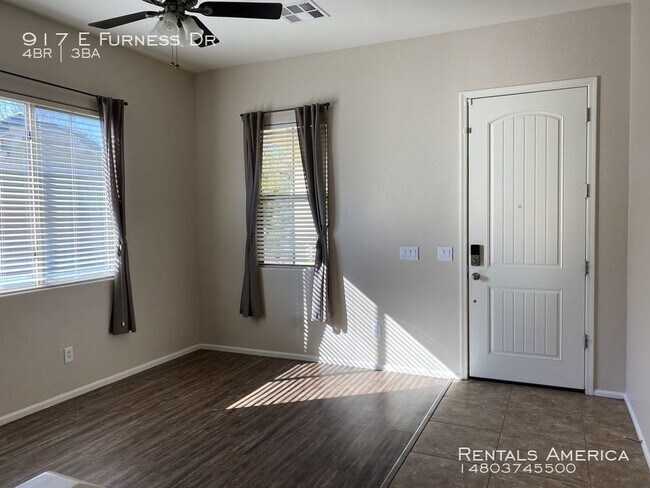 Building Photo - Nice 4 Bedroom Gilbert Home with POOL!