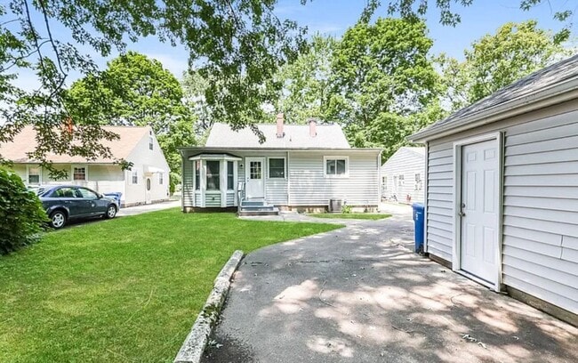 Foto del edificio - 144 Charlotte St