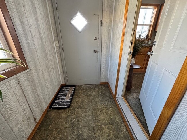 Foto del edificio - 2 bed, 1 bath home for rent in Waterloo