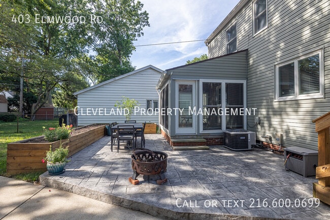 Foto del edificio - 403 Elmwood Rd